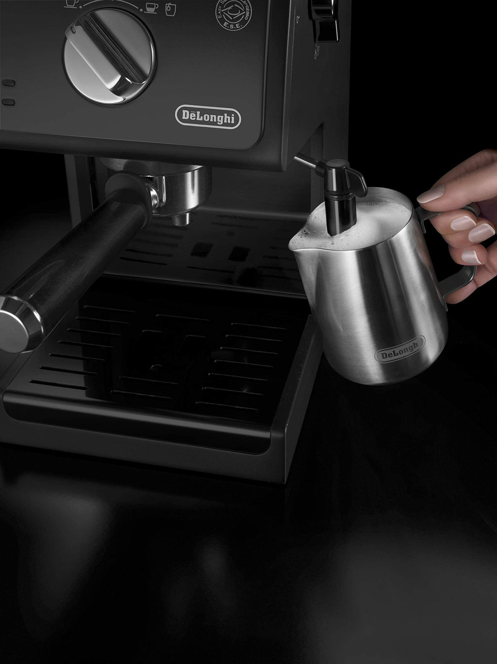 Machine à expresso, Porte-filtre avec finition aluminium, Noir - Delaria Exclusive